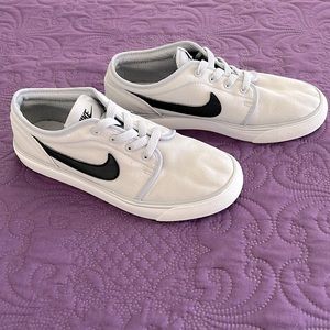 Gray Nike shoes
